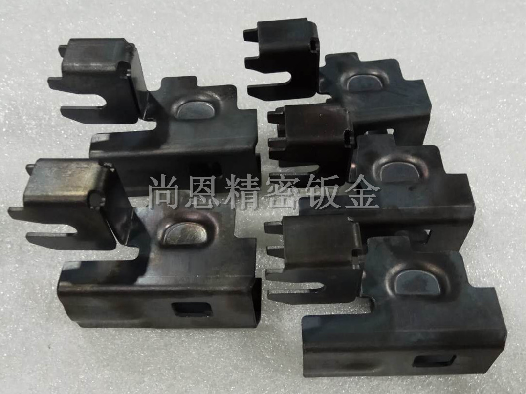 冷板，鍍鋅板，下料，折彎，噴粉，烤漆鈑金件